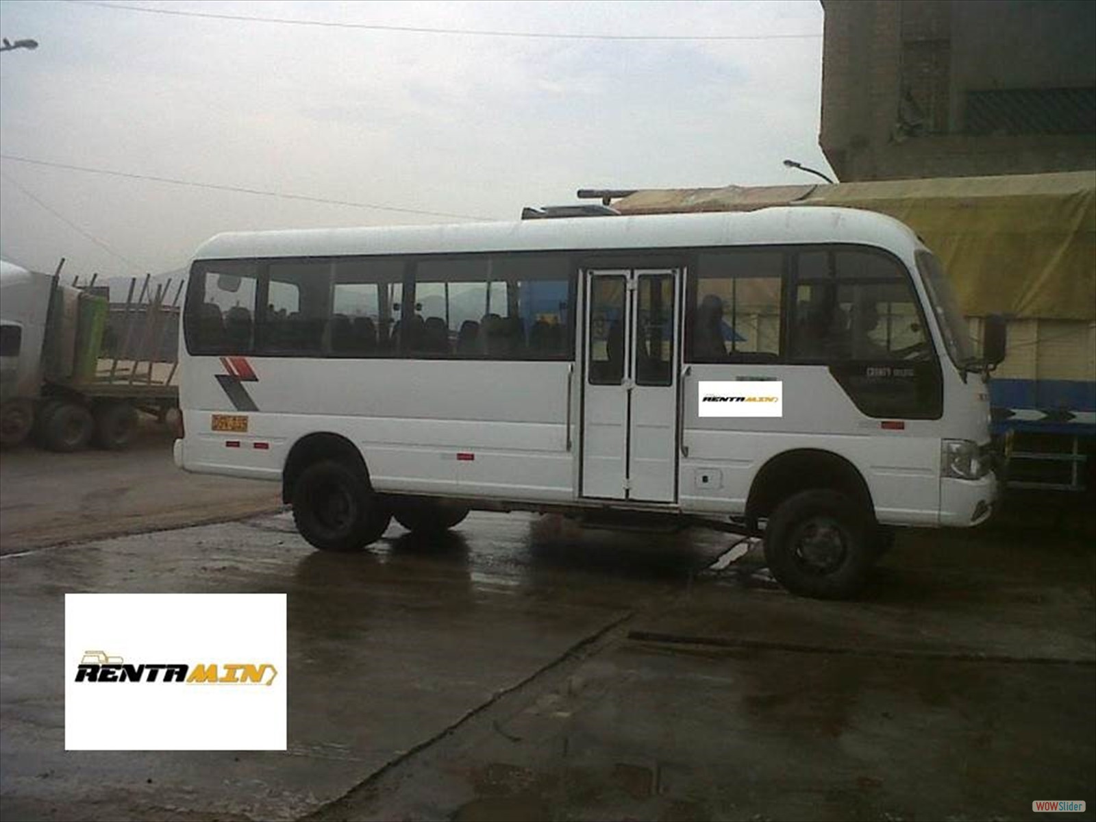 Couster de 27 pasajeros